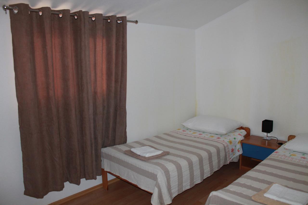 Apartments Ana Pula Exterior photo